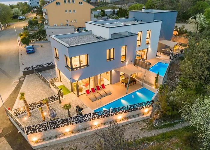 Amoris 6 بيت للعطل